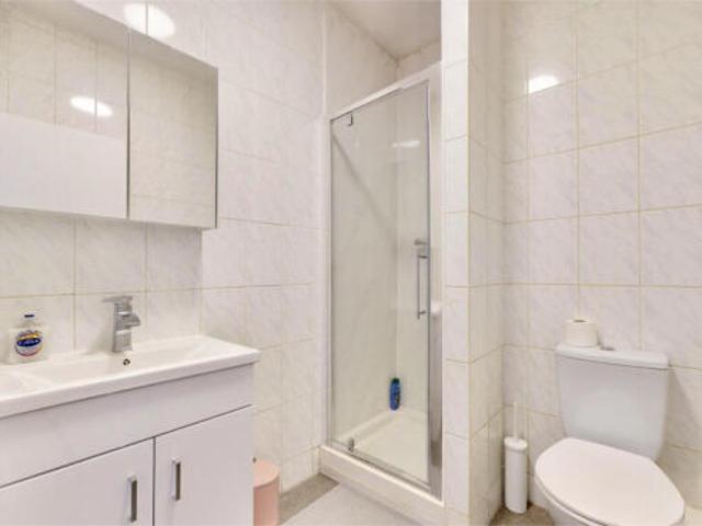 Room for rent in Greater London