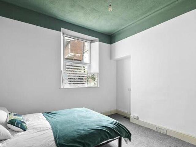 House for rent in Stonehouse, School House