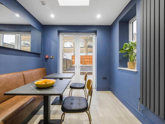 Room for rent in Cat Hill