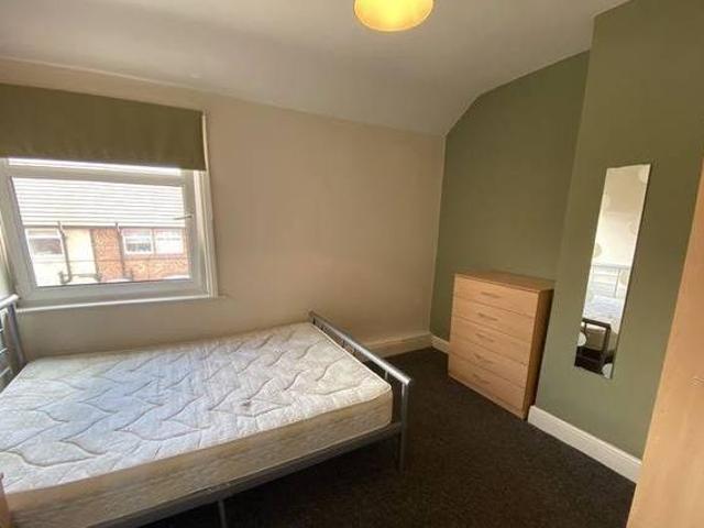 House for rent in Froggatt, East Midlands