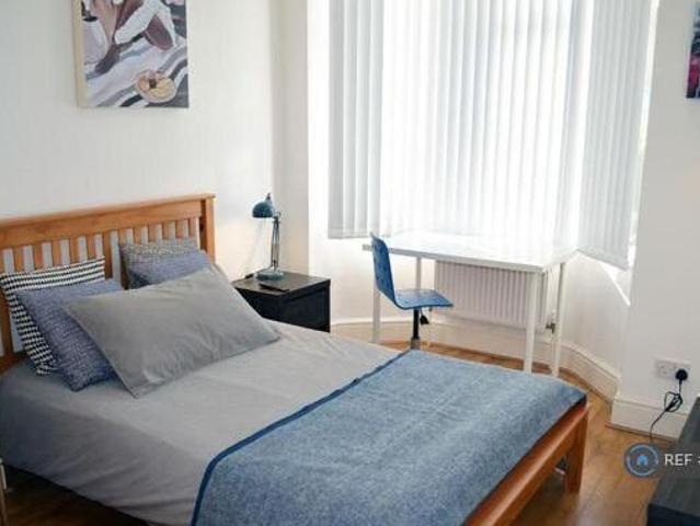 House for rent in Swindon, England