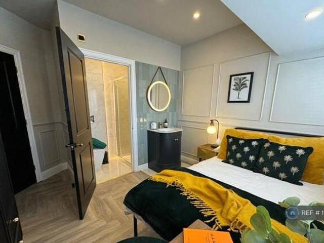 House for rent in Lyons, Greater London