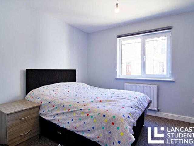 Room for rent in Bare, Lancashire