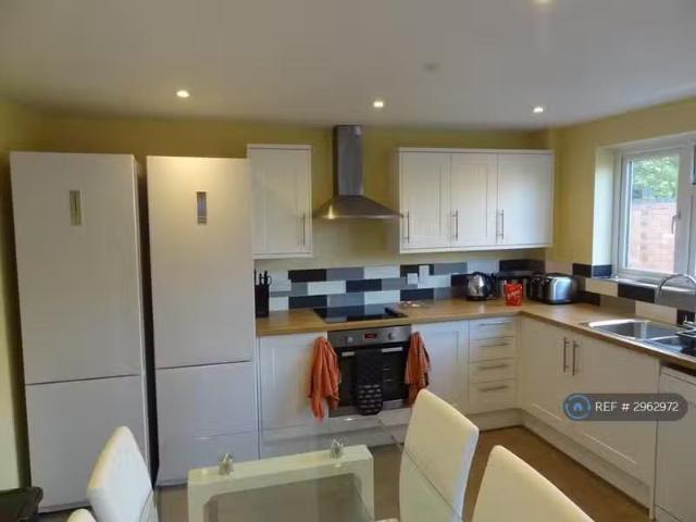 House for rent in Pouchen End, Hertfordshire