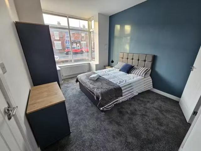 House for rent in Bradshaw, Lee Bank