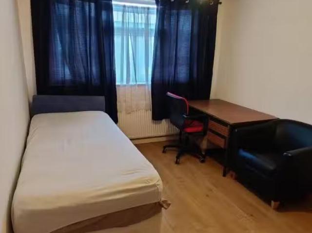 House for rent in Ilford, Greater London