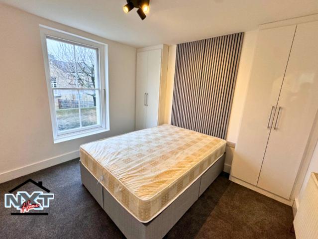 Room for rent in Cat Hill