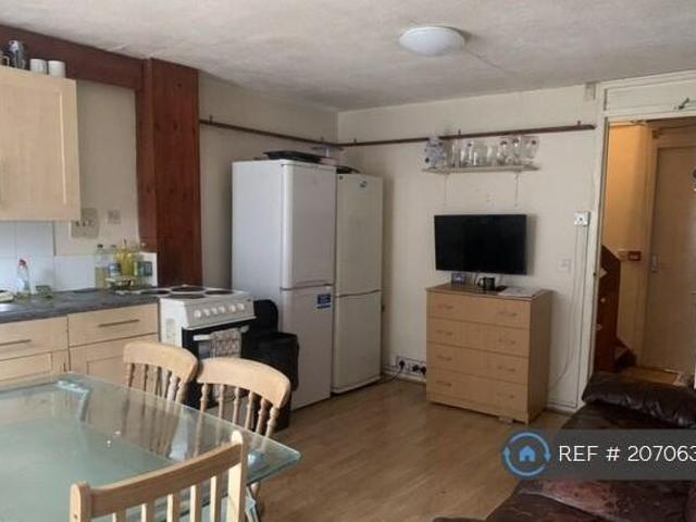 House for rent in Uxbridge, Greater London