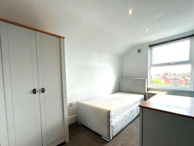 House for rent in Wrenthorpe, West Yorkshire