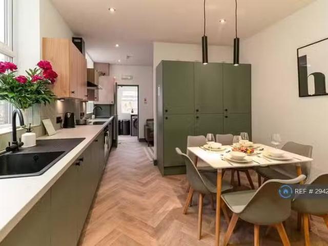 House for rent in Chesham, Bury