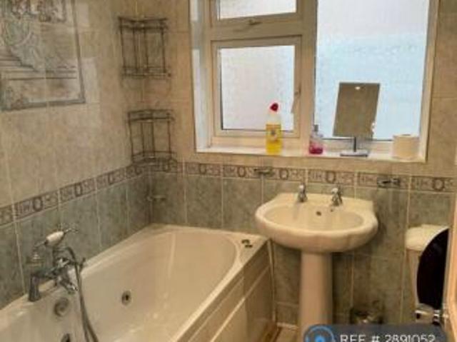 Room for rent in West Midlands