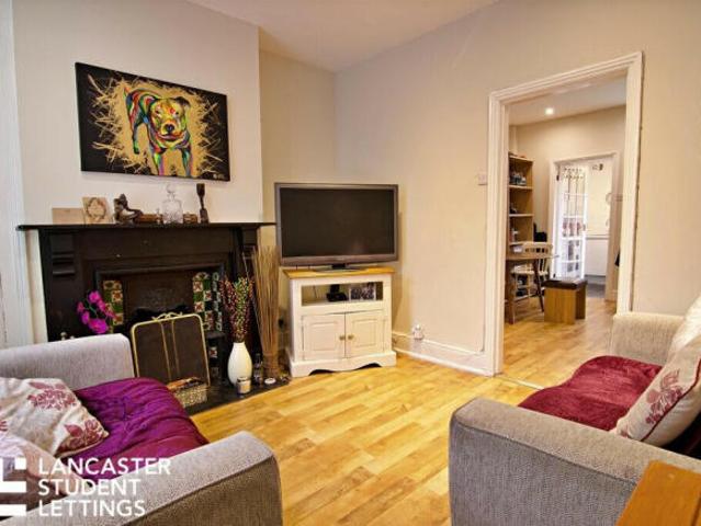 Room for rent in Moorlands, Bare