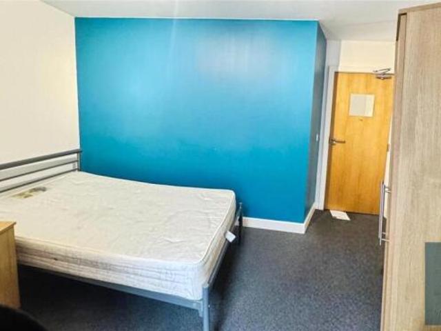Room for rent in Huddersfield, West Yorkshire