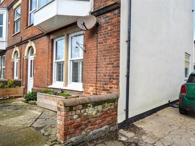 Flat for sale in Comers, Norfolk
