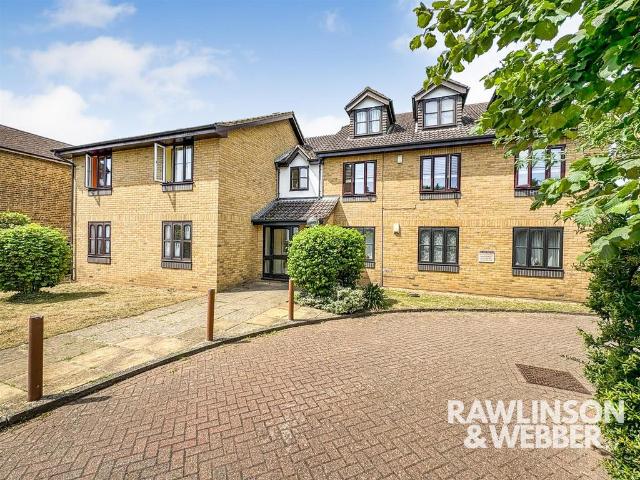 Room for sale in Blackhills, Surrey