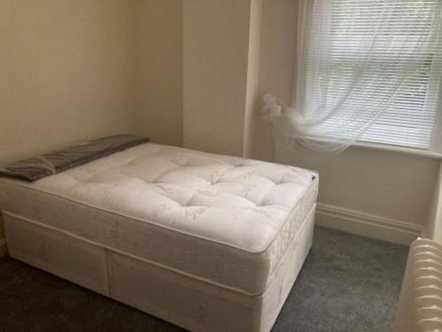 Room for rent in New Normanton, East Midlands