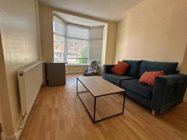 House for rent in Burslem, Stoke-on-Trent