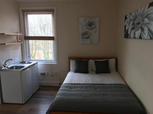Room for rent in Rodbourne, Swindon