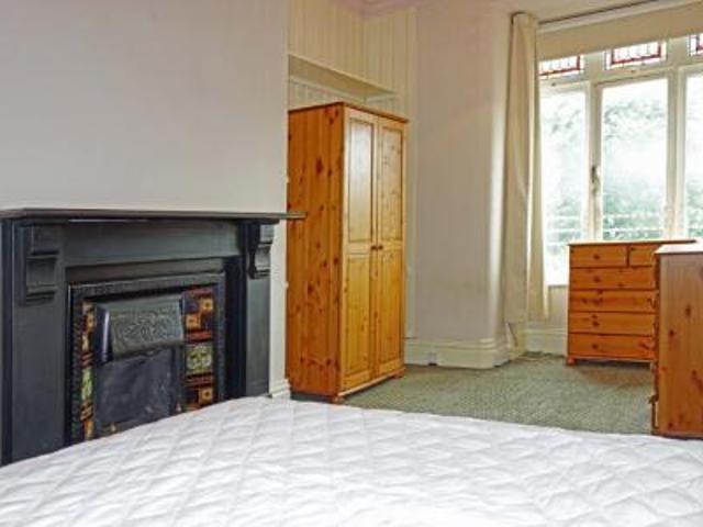 Room for rent in Baildon, West Yorkshire