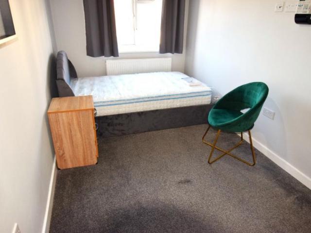 House for rent in St James' End, Northampton