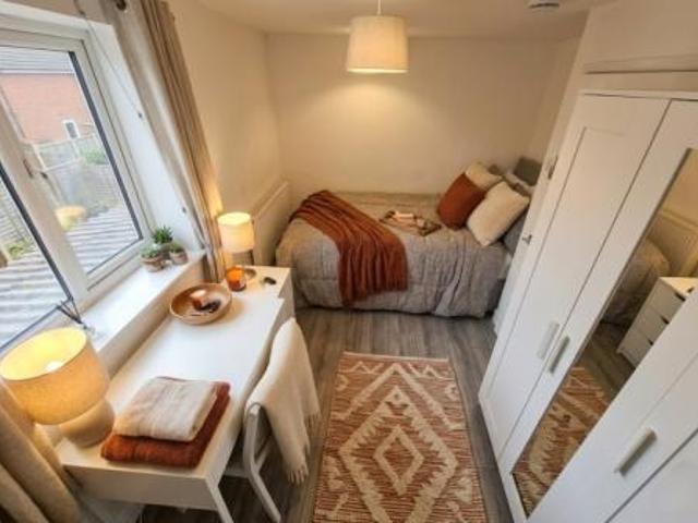 Room for rent in Hempstalls, Butterton