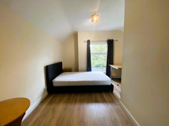 Room for rent in Poolfields, Butterton