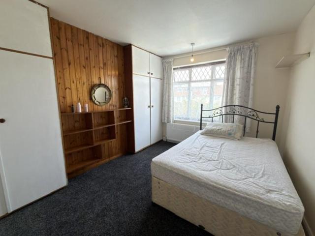 Room for rent in London Borough of Croydon, Norbury