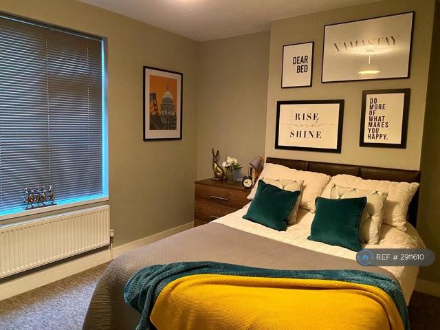 Room for rent in Atherstone CP, Gun Hill