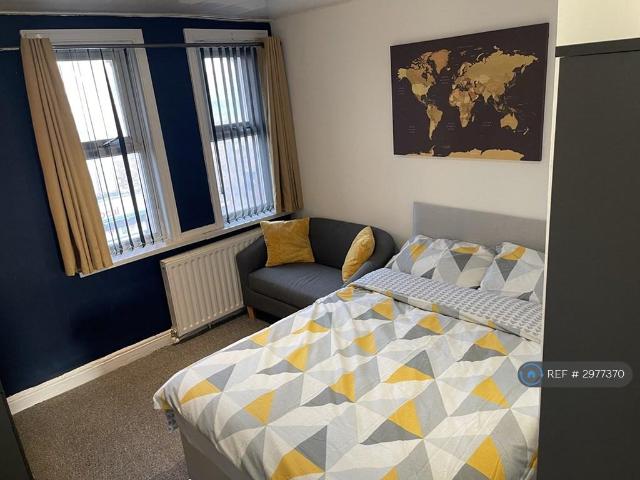 Room for rent in Great Crosby, Sefton