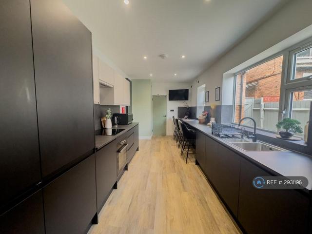 Room for rent in Gloucester, Gloucestershire