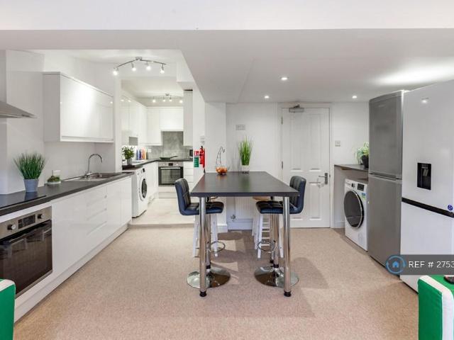 Room for rent in Wymans Brook, Golden Valley