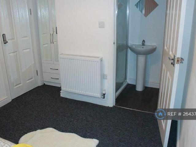 Room for rent in Gravelly Hill, West Midlands