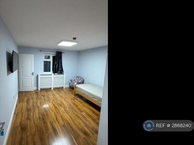 Room for rent in London Borough of Hounslow, Greater London