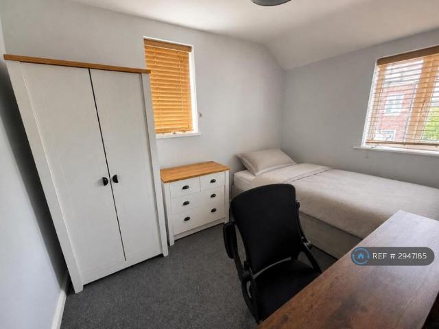 Room for rent in East Midlands