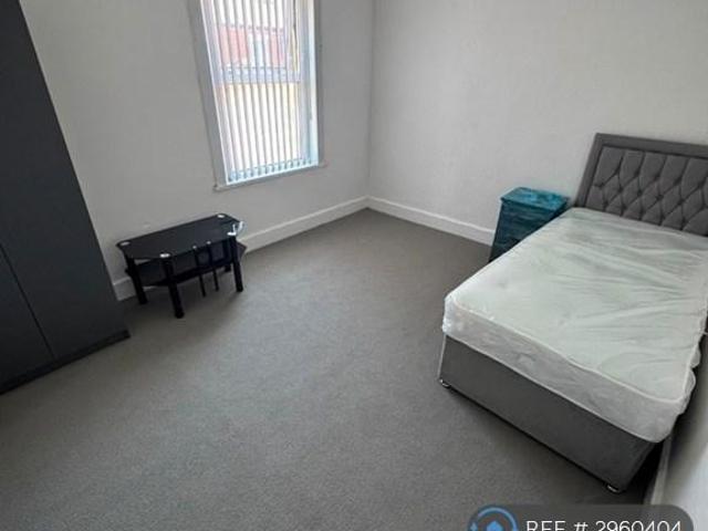 Room for rent in Darlaston, West Midlands