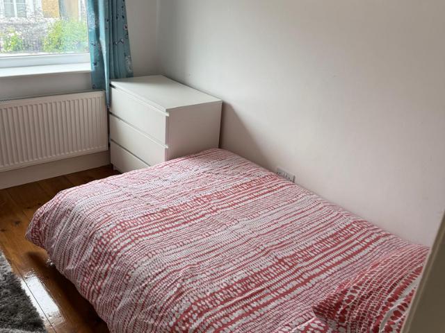 Room for rent in London Borough of Croydon, Upper Norwood