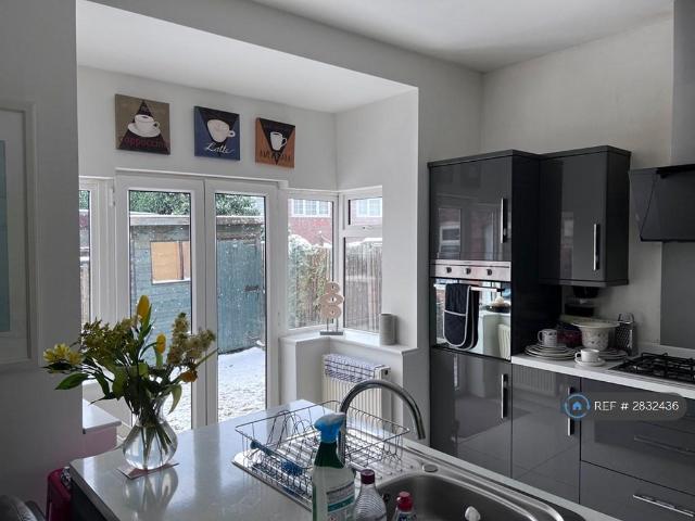 Room for rent in Stoke, Stoke-on-Trent