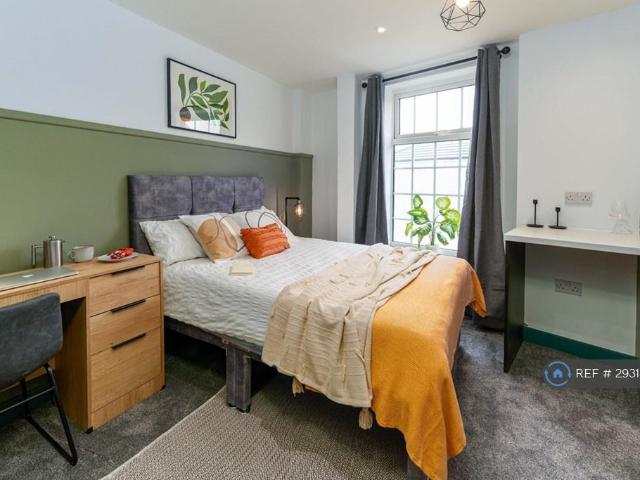 Room for rent in Newton Wood, Greenheys