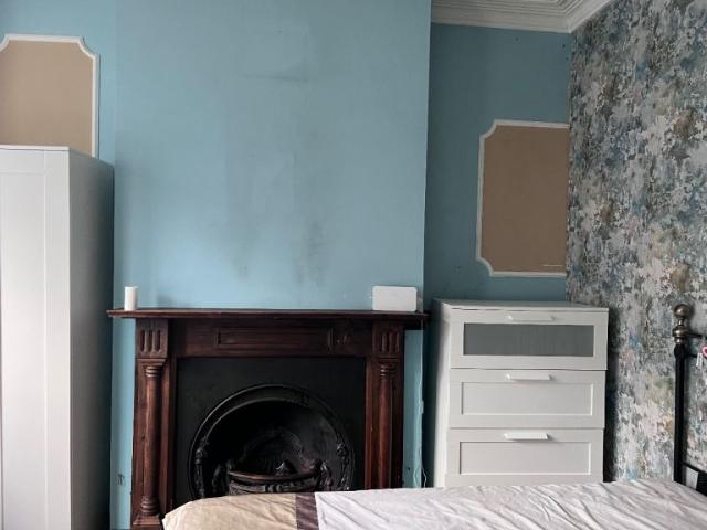 Room for rent in Falcon Lodge, Wales