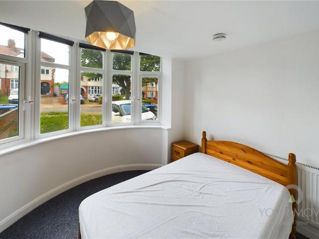 Room for rent in Far Cotton and Delapre, Northampton