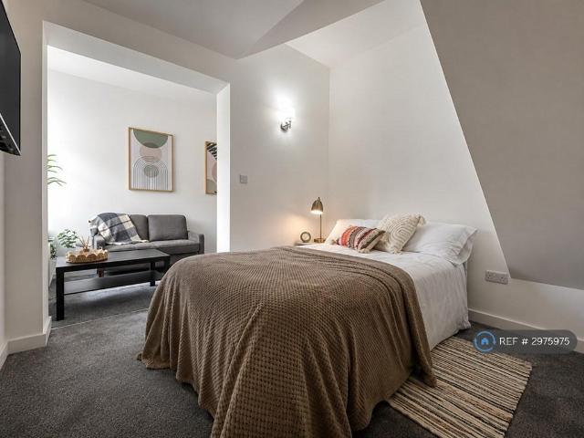 Room for rent in Andertons Mill, Lancashire
