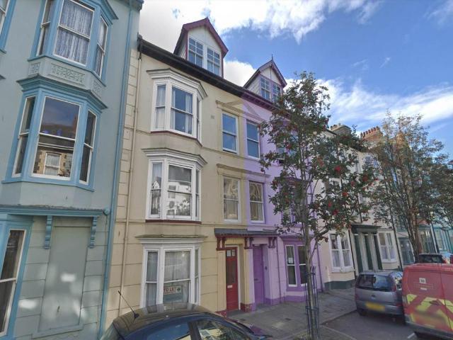 Room for rent in Waun Fawr, Wales