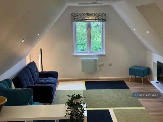 Room for rent in Meadow View, Chipping Hill