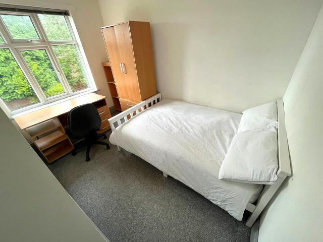 Room for rent in Haddon, East Midlands