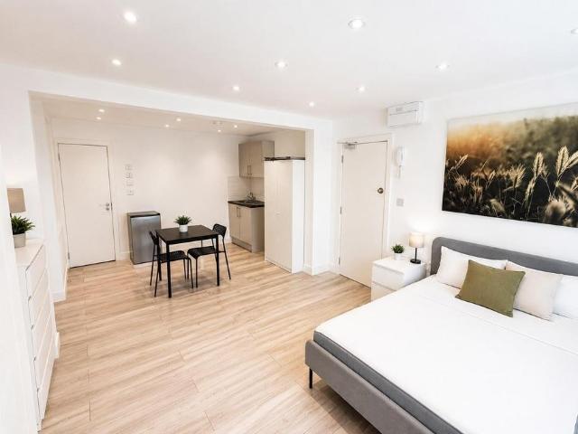 Room for rent in Chipping Hill, Essex