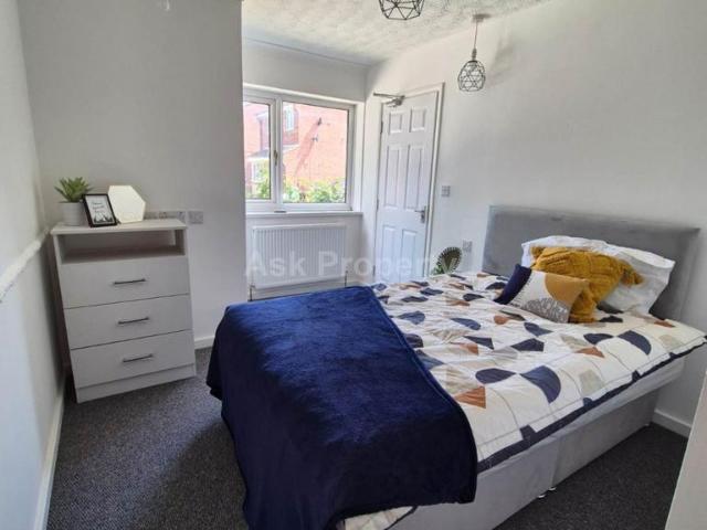 Room for rent in Potters Corner, East Midlands