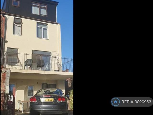 Room for rent in Sedgley Park, Bury