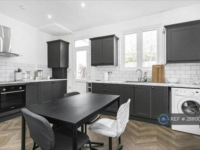 Room for rent in New Malden, Isle Of Man