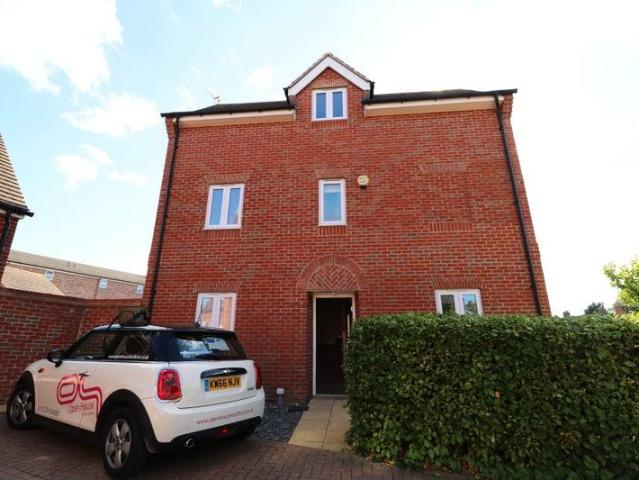 Room for rent in Harrowden, Shortstown