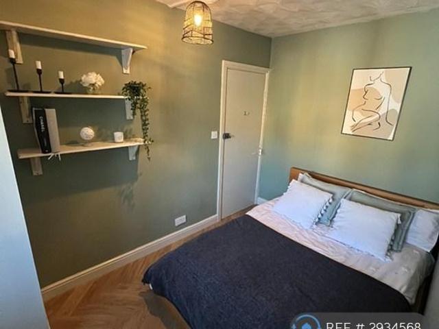 Room for rent in Troy Town, Rochester